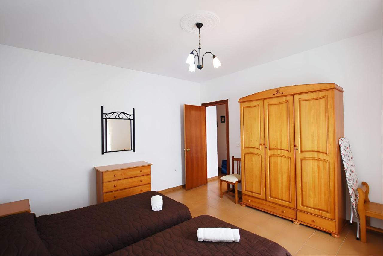 Apartamentos Garaje & Aire & Wifi & Solo Familias Y Parejas Conil De La Frontera Eksteriør billede